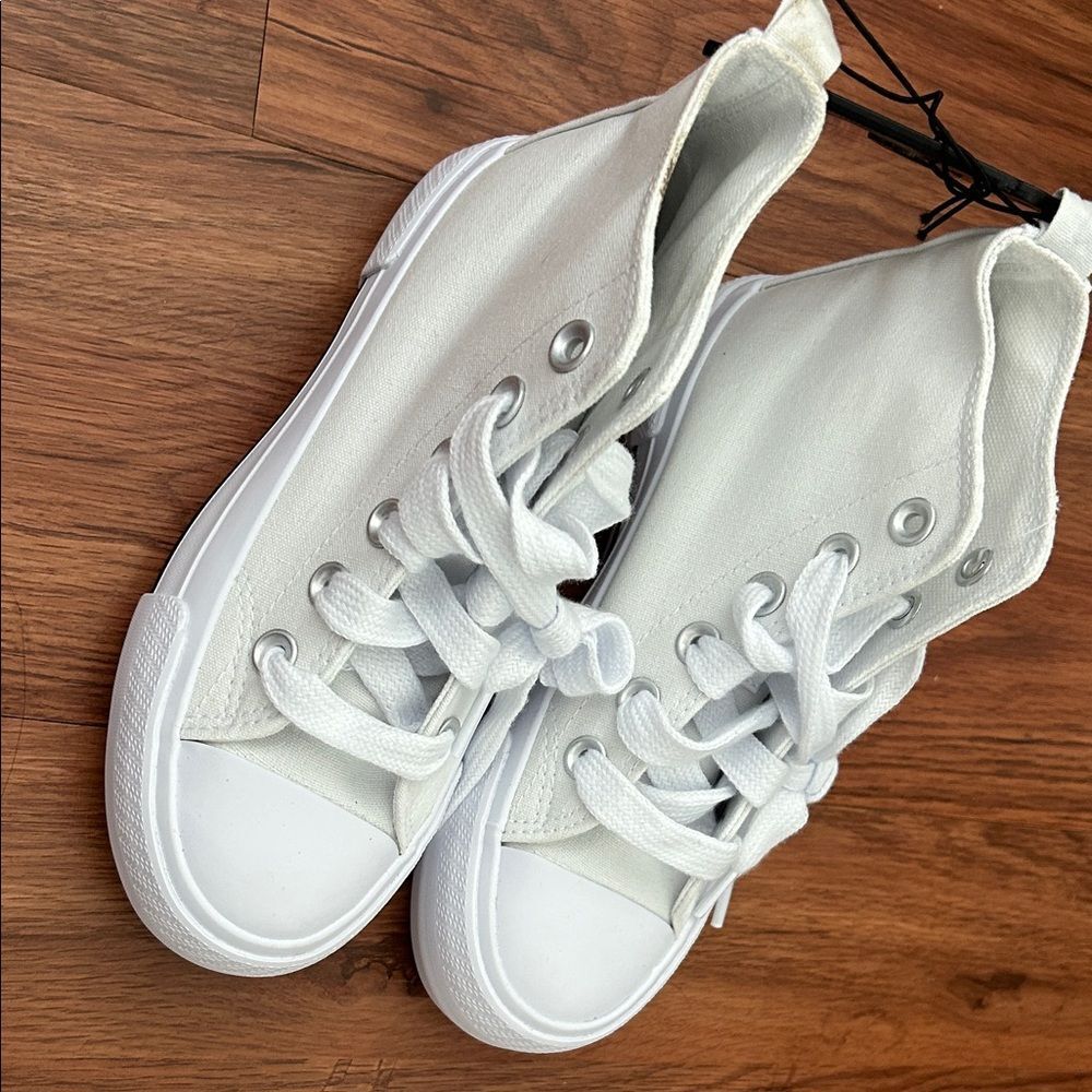 NWT Wonder Nation Kids' High-Top Sneakers White Size 13 - Picture 5 of 8